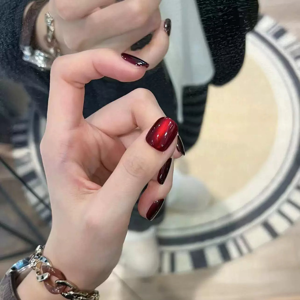 Pigeon Blood Red Purely Handmade Wearable Nails Red Cat Eye Manicure New Year's Wearable Nails Short Style Wearable Nails