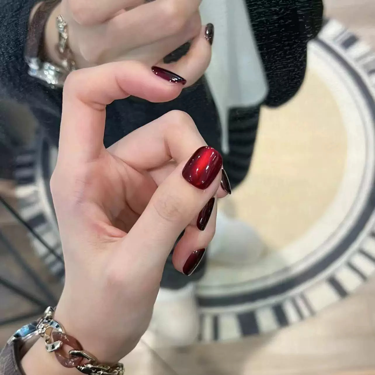 Pigeon Blood Red Purely Handmade Wearable Nails Red Cat Eye Manicure New Year's Wearable Nails Short Style Wearable Nails