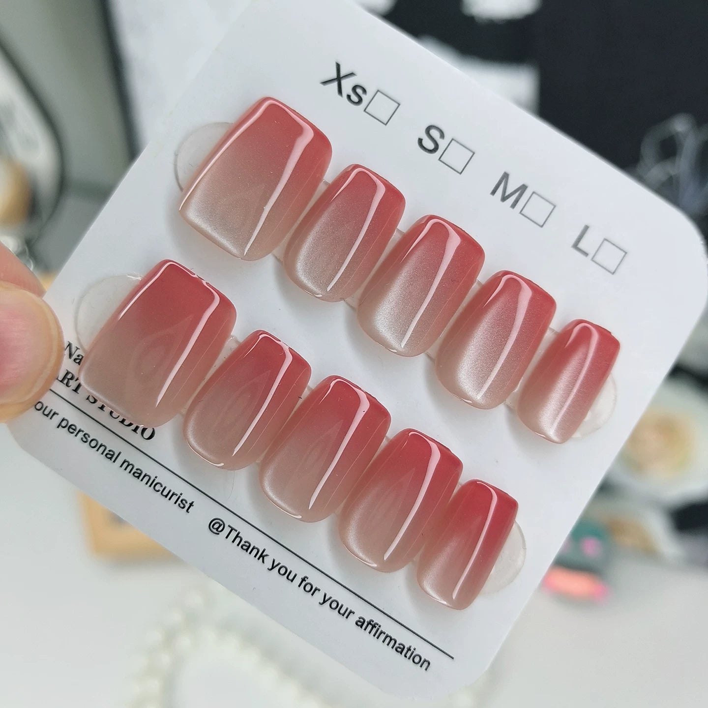 (Length optional) Red Gradient Wearable Manicure Cat Eye Manicure Patch High-end Whitening Temperament Nail Patch