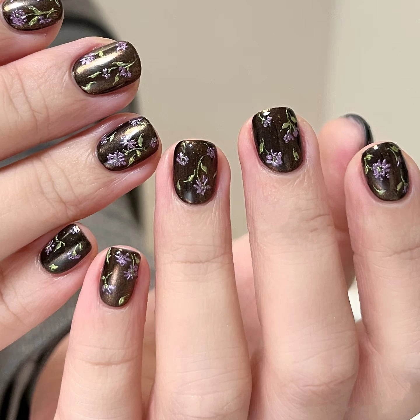 Vintage black and gold flower handmade nail art