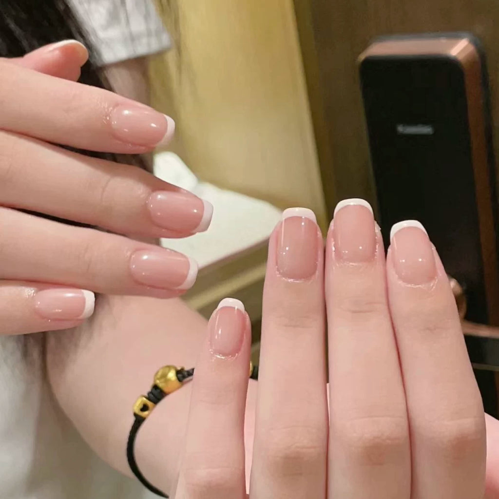 Hand-made short nails with French white edges, simple and versatile, whitening fake nails, brides and pregnant women, finished nail art patches